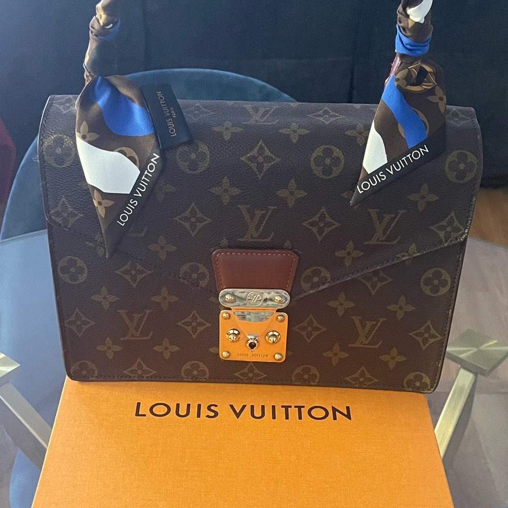 Louis Vuitton Concorde monogrammed bag